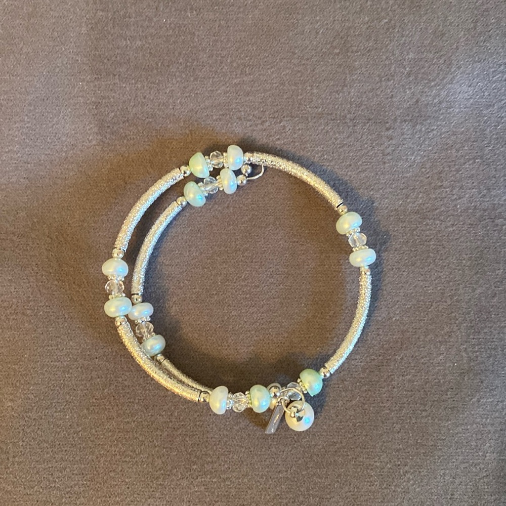 Pearl bracelet